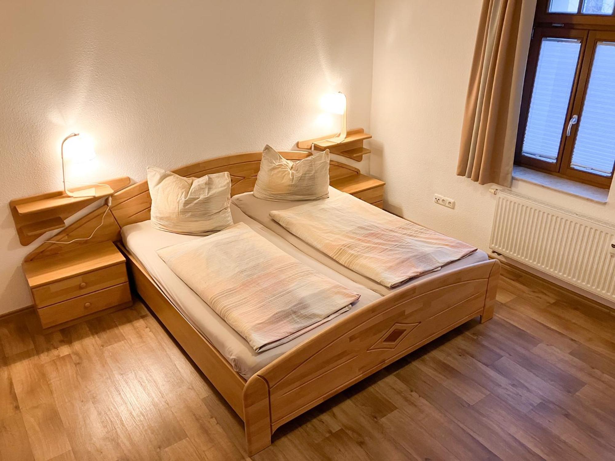 Ferienwohnung Morgensonne Am Kurpark Bad Berka - Parkplatz - Spielplatz - Wlan - 2 Schlafzimmer Exteriér fotografie